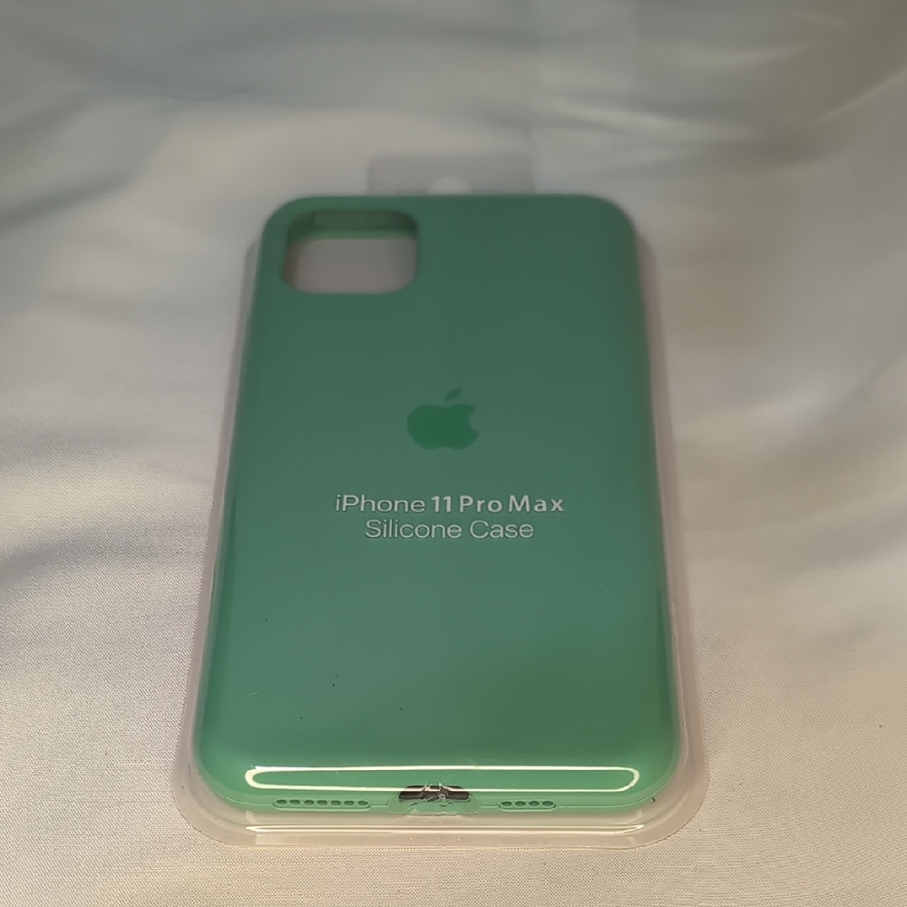 Apple iPhone 11 Pro Max Silicone Case - Mint